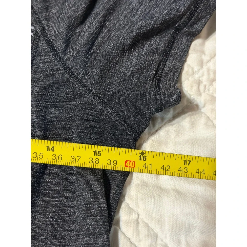 Lululemon Run Wild Shirt Women 6 Gray Laser Cut Short Sleeve Athletic Tee
